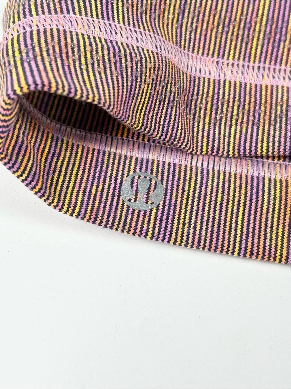 Lululemon Fly Away‎ Tamer Headband Vintage Wee Are From Space Pink Stripe Grip